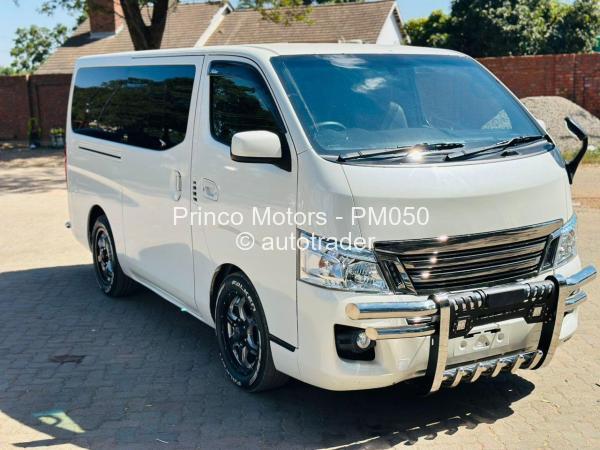 2015 - Nissan  NV350
