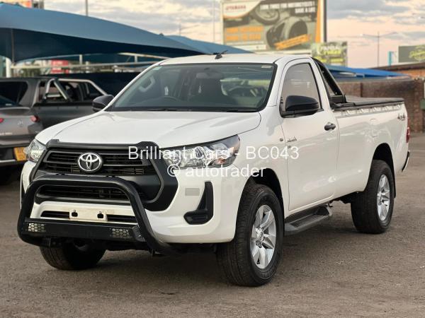 2024 - Toyota  Hilux