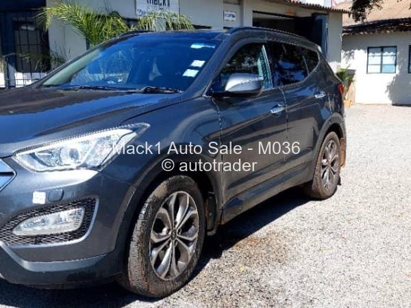 2014 - Hyundai  Santa Fe