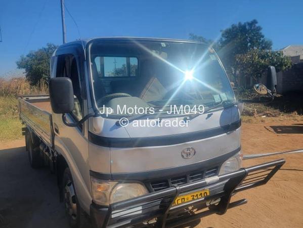 2014 - Toyota  Dyna