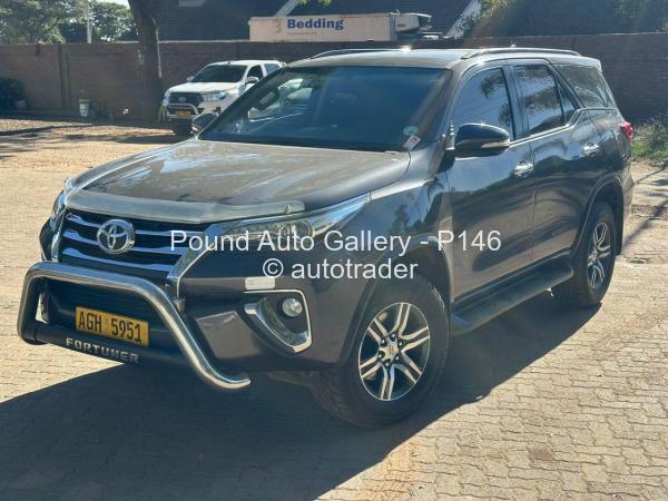 2017 - Toyota Fortuner 2017 - Toyota Fortuner