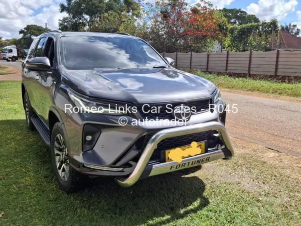 2023 - Toyota Fortuner 2023 - Toyota Fortuner