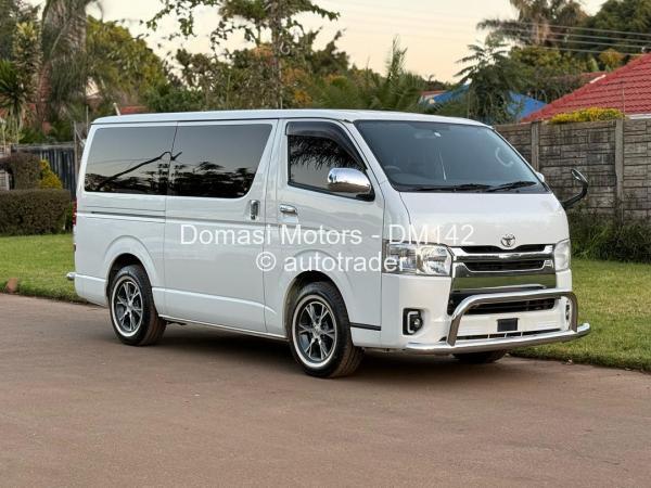 2014 - Toyota  Quantum