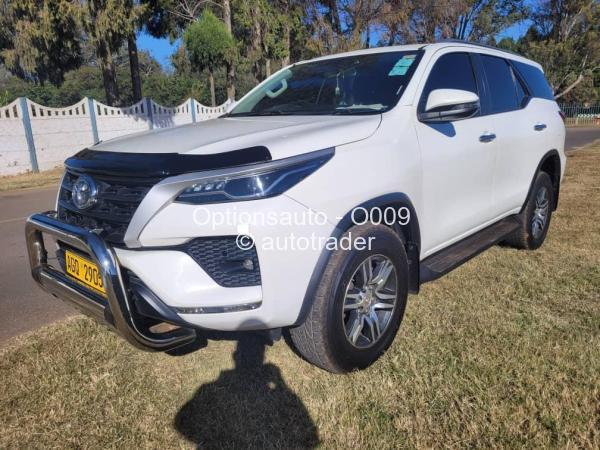 2021 - Toyota  Fortuner