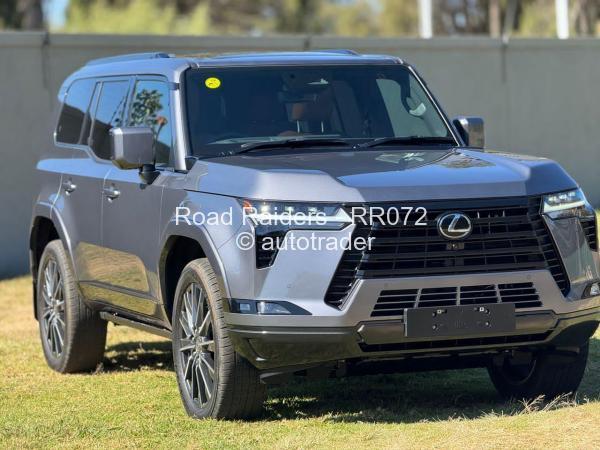 2025 - Lexus  GX550