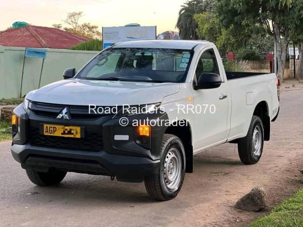 2023 - Mitsubishi  Triton