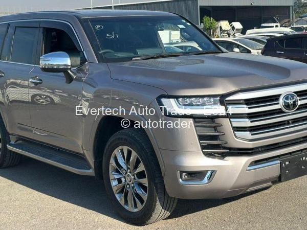 2024 - Toyota  Land Cruiser 300