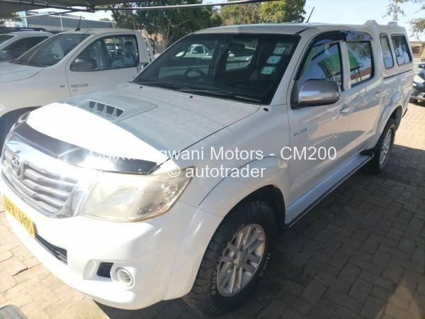 2016 - Toyota  Hilux