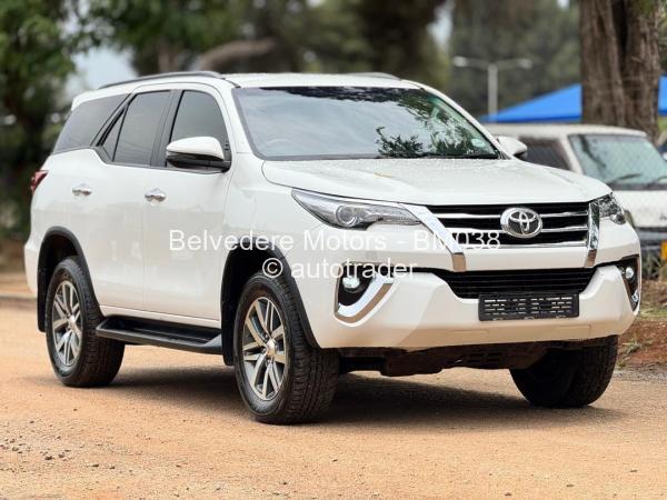 2019 - Toyota  Fortuner