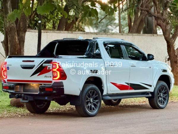 2023 - Toyota HILUX REVO 2023 - Toyota HILUX REVO