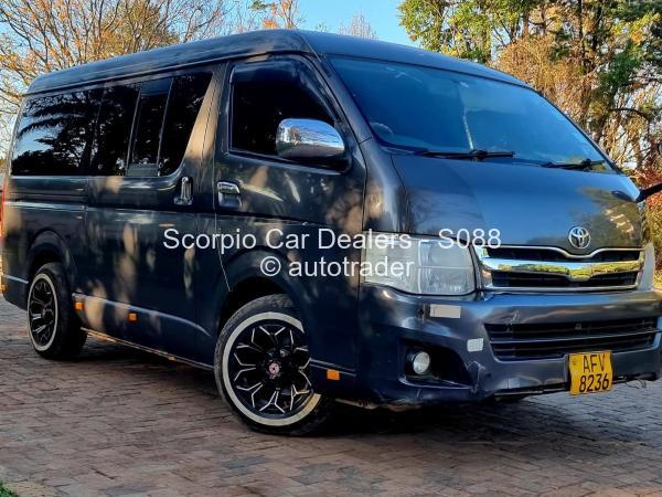 2022 - Toyota  Hiace