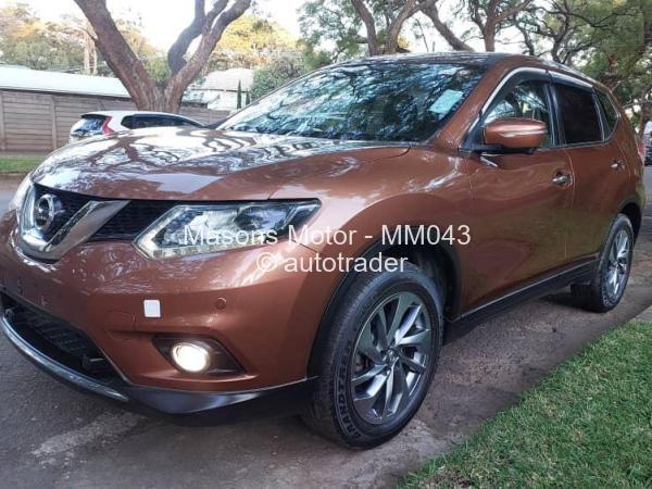 2015 - Nissan  Xtrail