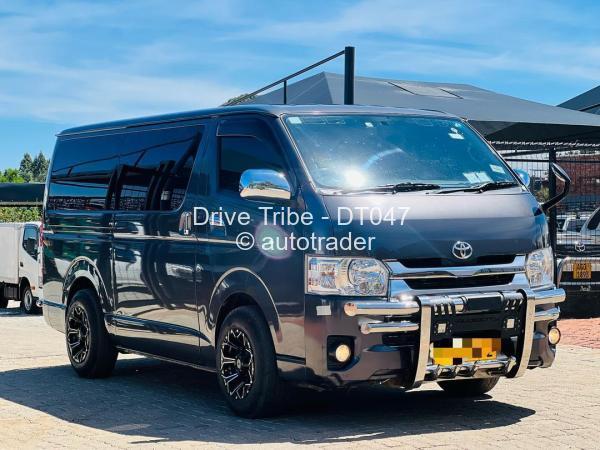 2015 - Toyota  Regius Ace