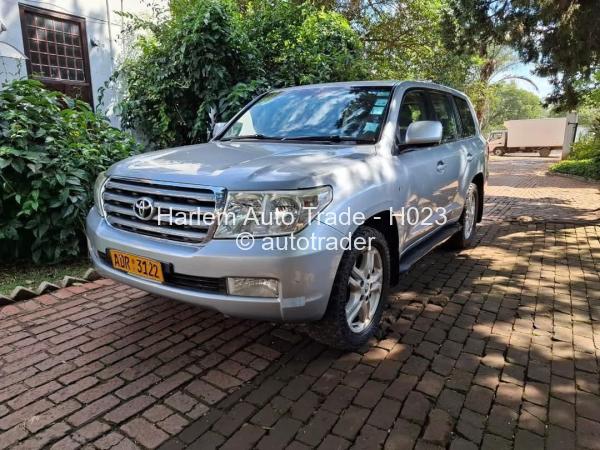 2012 - Toyota  Landcruiser 200 VX