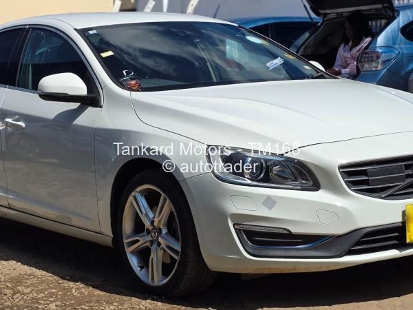 2015 - Volvo  S60
