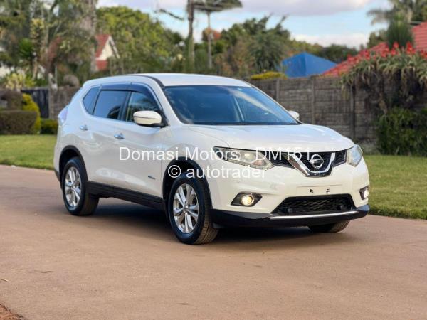 2015 - Nissan  Xtrail