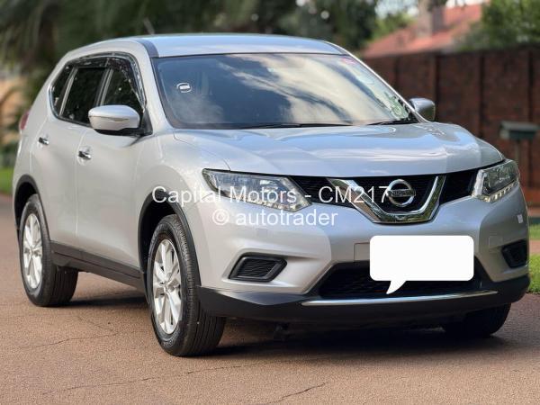 2015 - Nissan  X-Trail