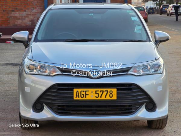 2017 - Toyota  Axio