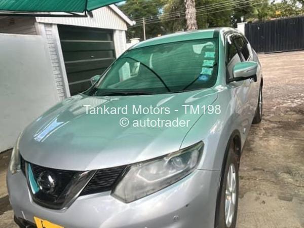 2015 - Nissan Xtrail 2015 - Nissan Xtrail