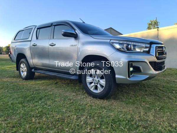 2019 - Toyota  Hilux