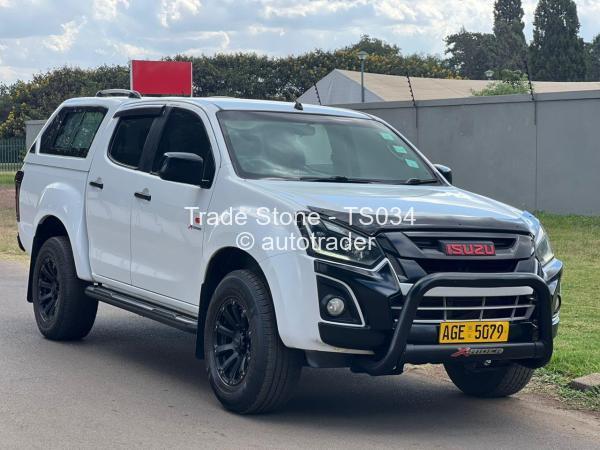2017 - Isuzu  KB300