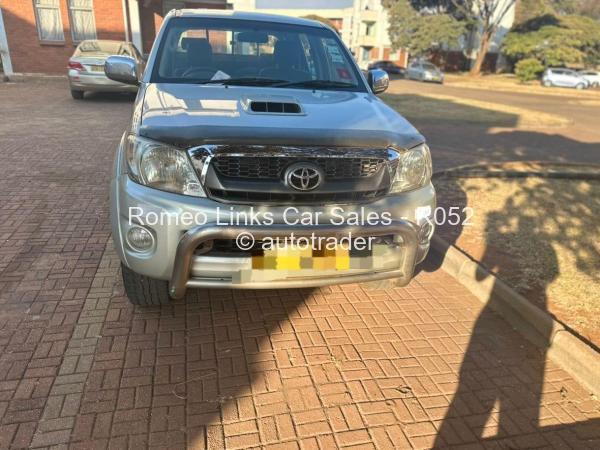 2010 - Toyota  Hilux D4D