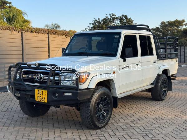 2021 - Toyota  Land Cruiser 79