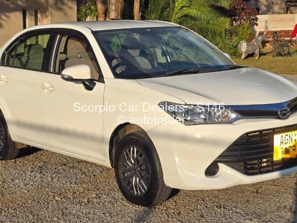 2016 - Toyota  Axio