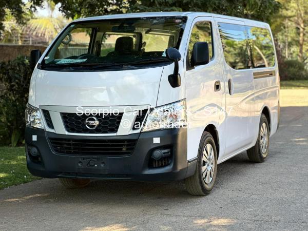 2015 - Nissan  Caravan