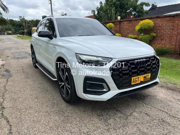 2022 - Audi  Q5