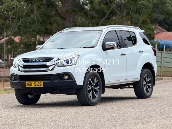 2020 - Isuzu  Mu-X