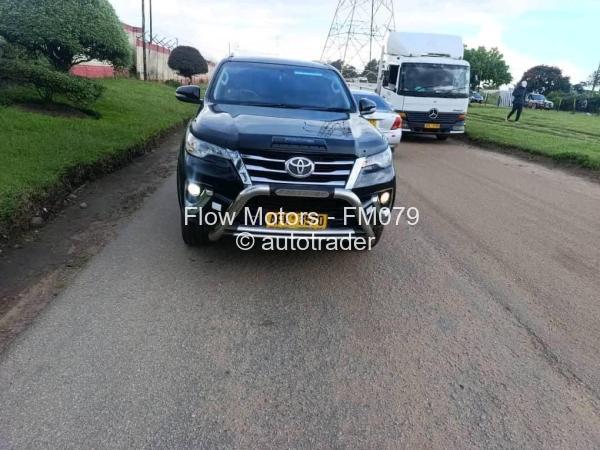 2015 - Toyota Fortuner 2015 - Toyota Fortuner