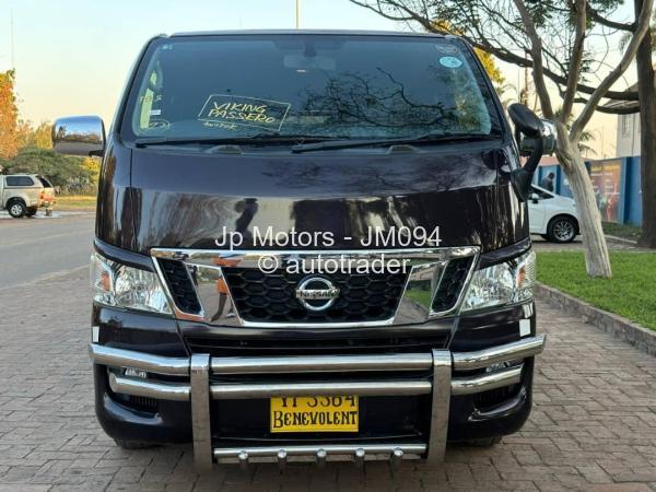 2016 - Nissan  NV350