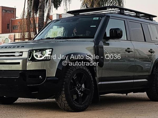 2020 - Land-Rover  Defender