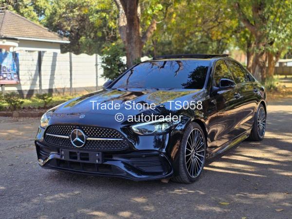 2022 - Mercedes Benz C200