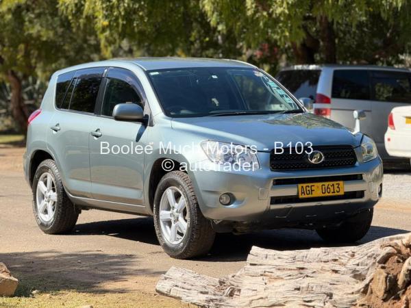 2014 - Toyota  RAV4
