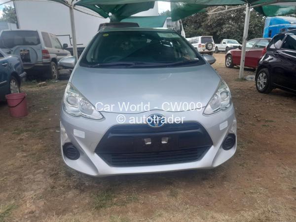 2016 - Toyota  Aqua