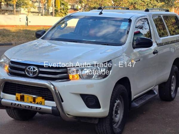 2020 - Toyota  Hilux