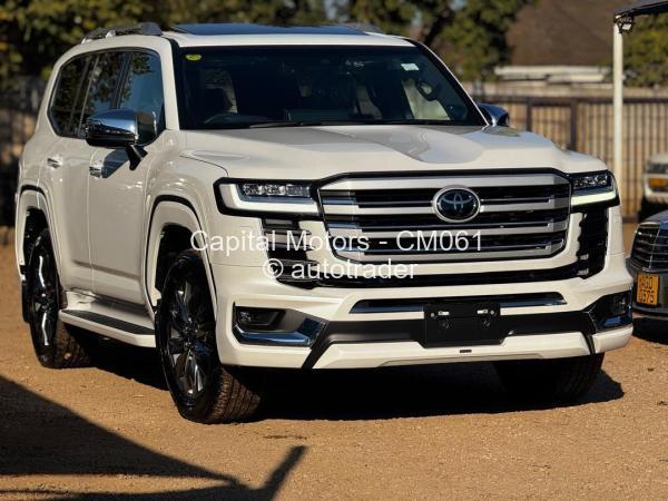 2025 - Toyota  Land Cruiser 300