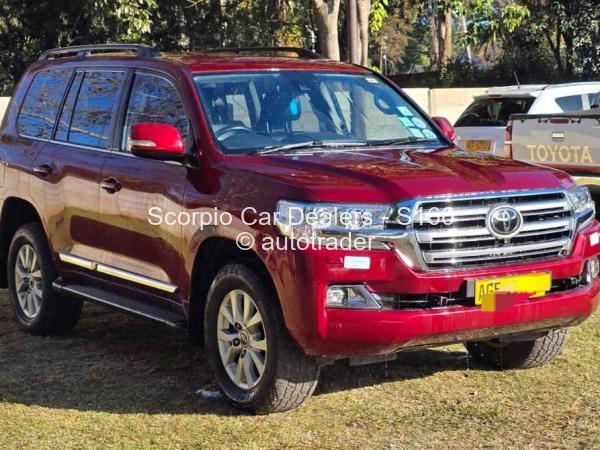 2018 - Toyota  Land Cruiser 200