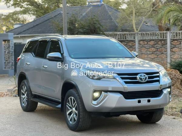 2018 - Toyota  Fortuner