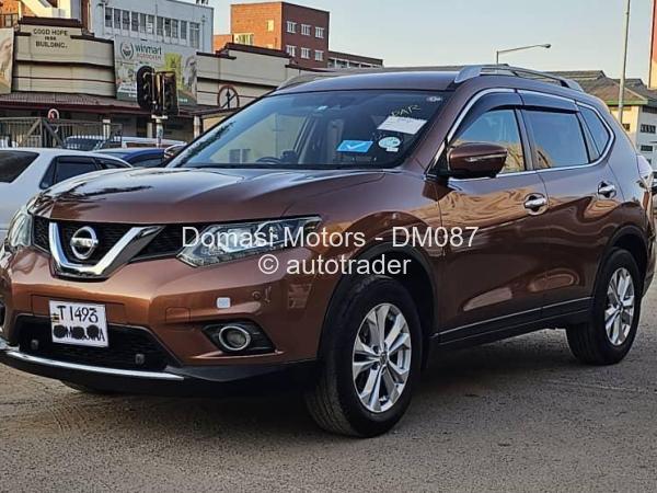 2016 - Nissan  Xtrail
