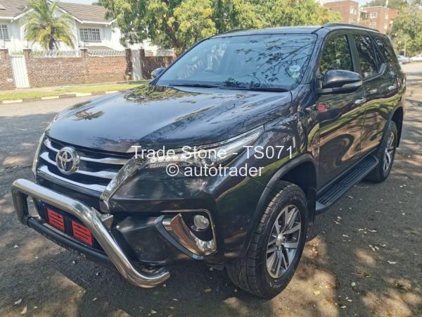 2018 - Toyota  Fortuner