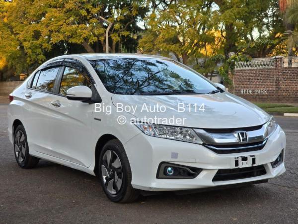 2016 - Honda Grace