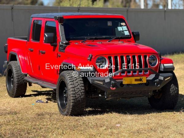 2021 - Jeep  Gladiator 3.6
