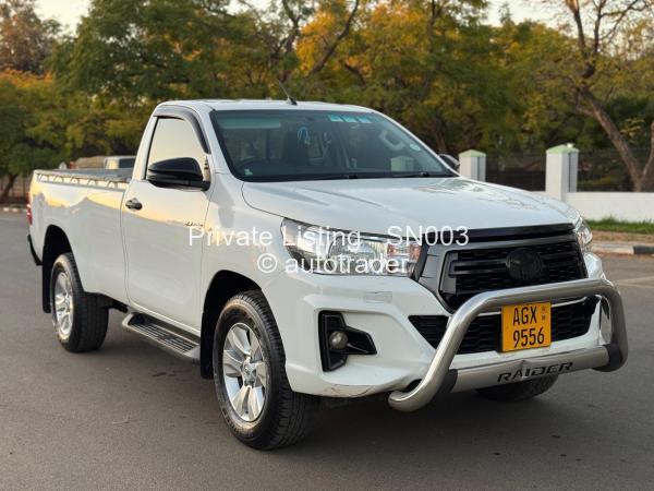 2018 - Toyota  Hilux