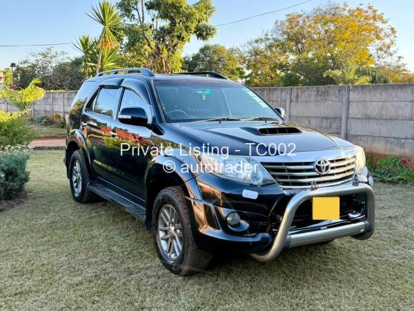 2015 - Toyota  Fortuner