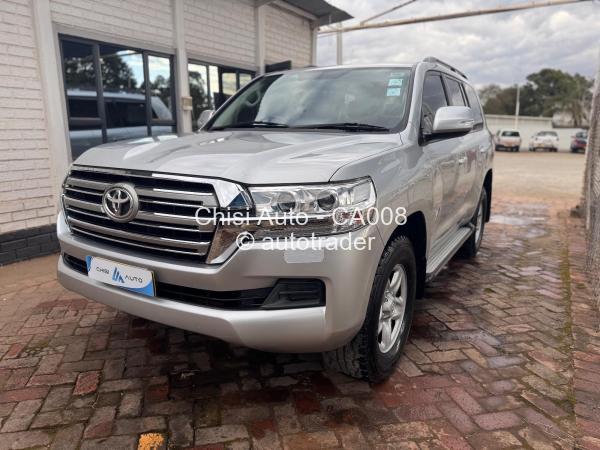 2018 - Toyota  Land Cruiser 200