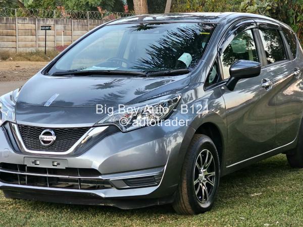 2017 - Nissan  Note