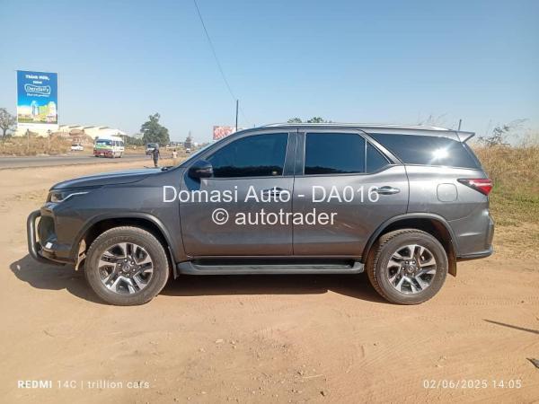 2024 - Toyota Fortuner 2024 - Toyota Fortuner